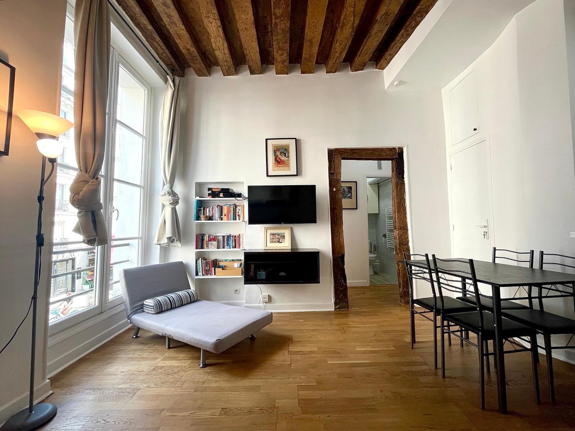 Appartement Typique Parisien Au Coeur Du Marais Exterior photo